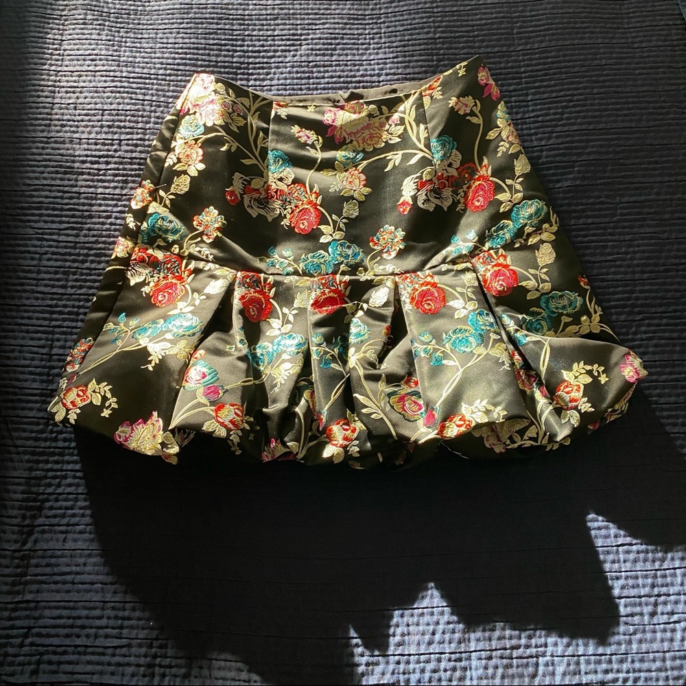 BEAUTIFUL FLORAL BUBBLE SKIRT